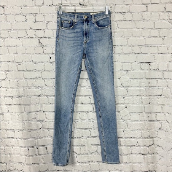 Rag & Bone Dive Skinny Jeans In Freemont
Light Blue Wash - Picture 4 of 11